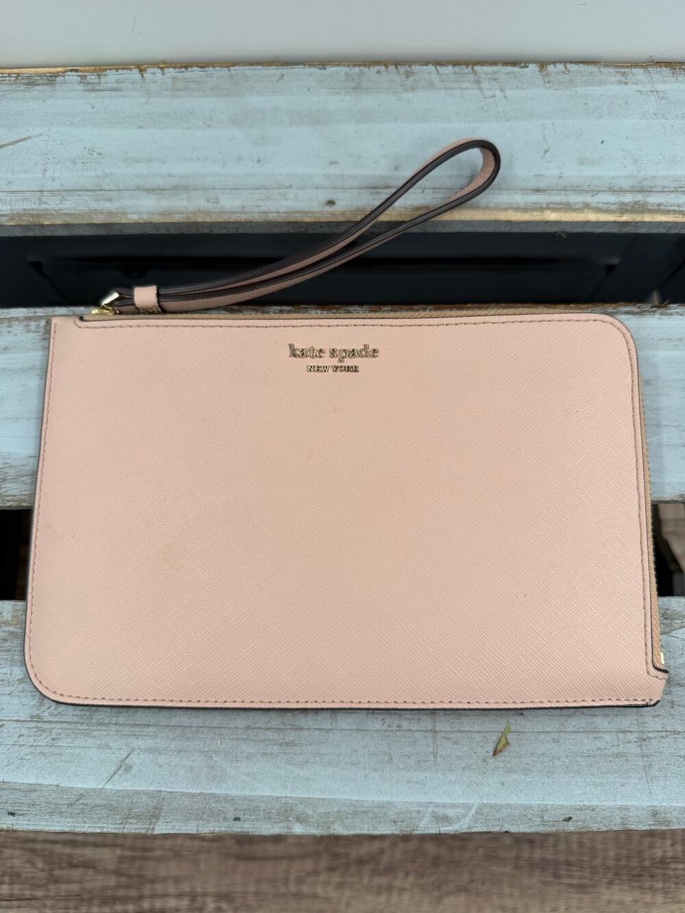 KATE SPADE Soft Pink Saffiano Leather Wristlet Clutch /Zip Wallet w/Card Slot